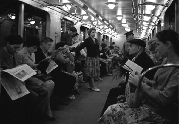 Пассажиры московского метрополитена, 1964 год - Sputnik Абхазия