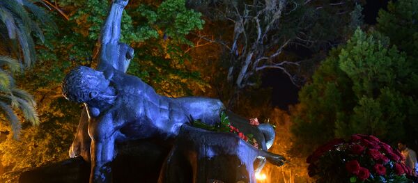 Кавказтәи аибашьра иалаӡыз ргәаларшәара амш азы Амҳаџьырқәа рбаҟа аԥхьа ашәҭшьыҵәрақәа рышьҭара ацеремониа Кавказтәи аибашьра иалаӡыз ргәаларшәара амш азы Амҳаџьырқәа рбаҟа аԥхьа ашәҭшьыҵәрақәа рышьҭара ацеремониа - Sputnik Аҧсны