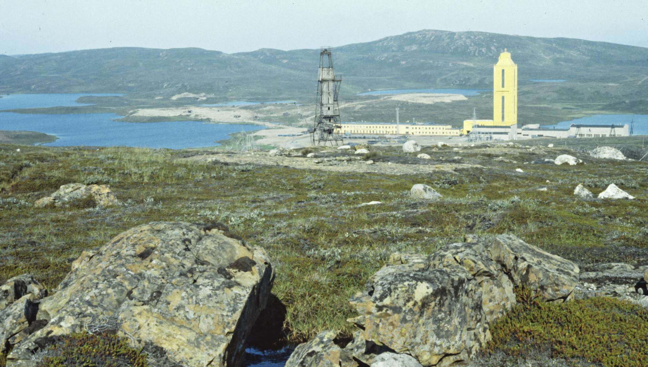 Кольская сверхглубокая. Кольская сверхглубокая скважина. Кольский полуостров Кольская сверхглубокая скважина. Кольская экспериментальная опорная сверхглубокая скважина (СГ-3). Кольская сверхглубокая скважина Заполярный.