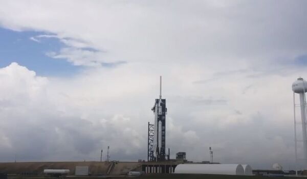 Исторический запуск SpaceX отложен из за непогоды Исторический запуск SpaceX отложен из за непогоды - Sputnik Абхазия