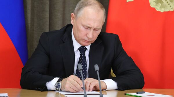 Президент РФ В. Путин провел совещание по вопросам обеспечения технического переоснащения Вооруженных сил - Sputnik Абхазия