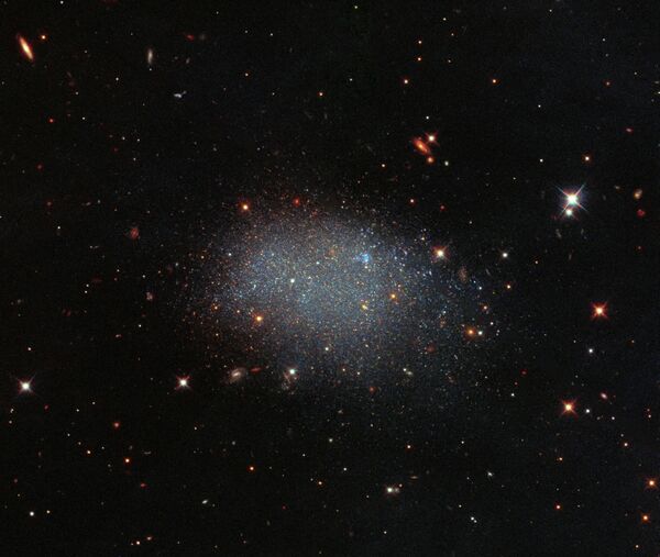 Карликовая галактика KK 246, также известная как ESO 461−036 - Sputnik Абхазия