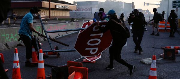 Протесты в Миннеаполисе Протесты в Миннеаполисе - Sputnik Абхазия