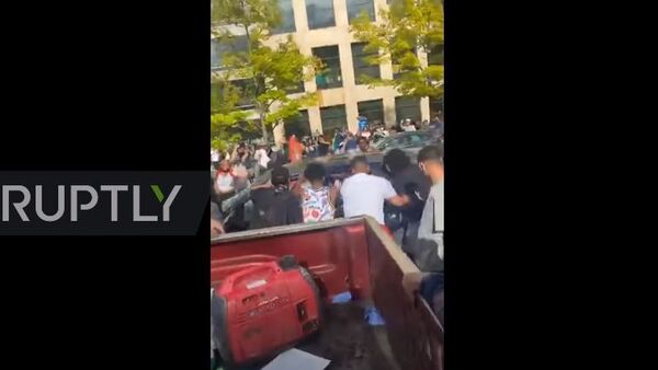 США: Человек избит после того, как нацелился на протестующих в Солт-Лейк-Сити - Sputnik Абхазия