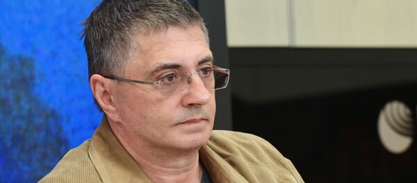 Врач Александр Мясников во время пресс-конференции Перспективы судебного дела Марии Лазаревой в Международном мультимедийном пресс-центре МИА Россия сегодня. Врач Александр Мясников во время пресс-конференции Перспективы судебного дела Марии Лазаревой в Международном мультимедийном пресс-центре МИА Россия сегодня. - Sputnik Абхазия