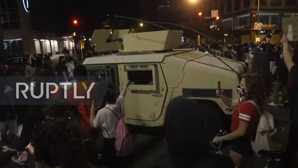 США: военные машины на улицах во время протестов Флойд в Вашингтоне - Sputnik Абхазия