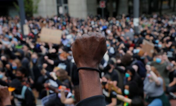 Демонстранты в Бостоне, штат Массачусетс - Sputnik Абхазия