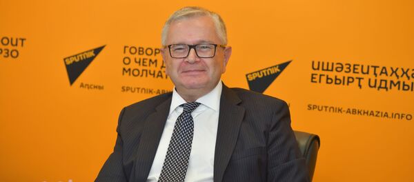 Пресс-конференция посла России  в Абхазии о сотрудничестве между Россией и Абхазией  - Sputnik Абхазия