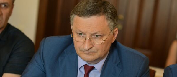 Беслан Эшба на заседание Координационного штаба по защите населения от коронавируса Беслан Эшба на заседание Координационного штаба по защите населения от коронавируса - Sputnik Абхазия