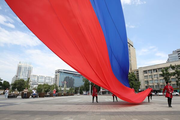 Празднование Дня России на главной городской площади в Краснодаре - Sputnik Абхазия