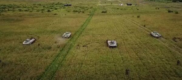 Тактическое учение Костромского полка ВДВ с боевой стрельбой в Ярославской области Тактическое учение Костромского полка ВДВ с боевой стрельбой в Ярославской области - Sputnik Абхазия