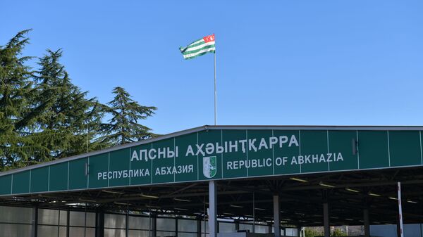 Таможенный контроль на КПП Псоу  - Sputnik Абхазия