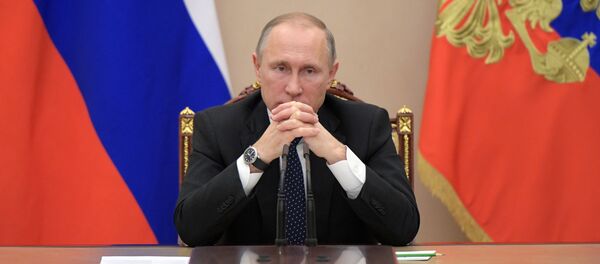 Президент РФ В.Путин провел совещание с членами правительства РФ Президент РФ В.Путин провел совещание с членами правительства РФ - Sputnik Абхазия