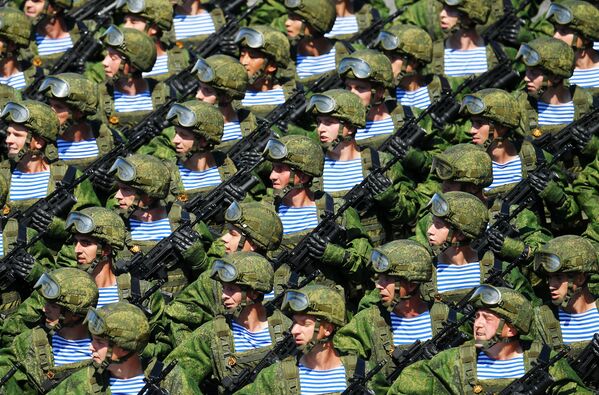 Военнослужащие парадных расчетов на параде Победы на Красной площади - Sputnik Абхазия