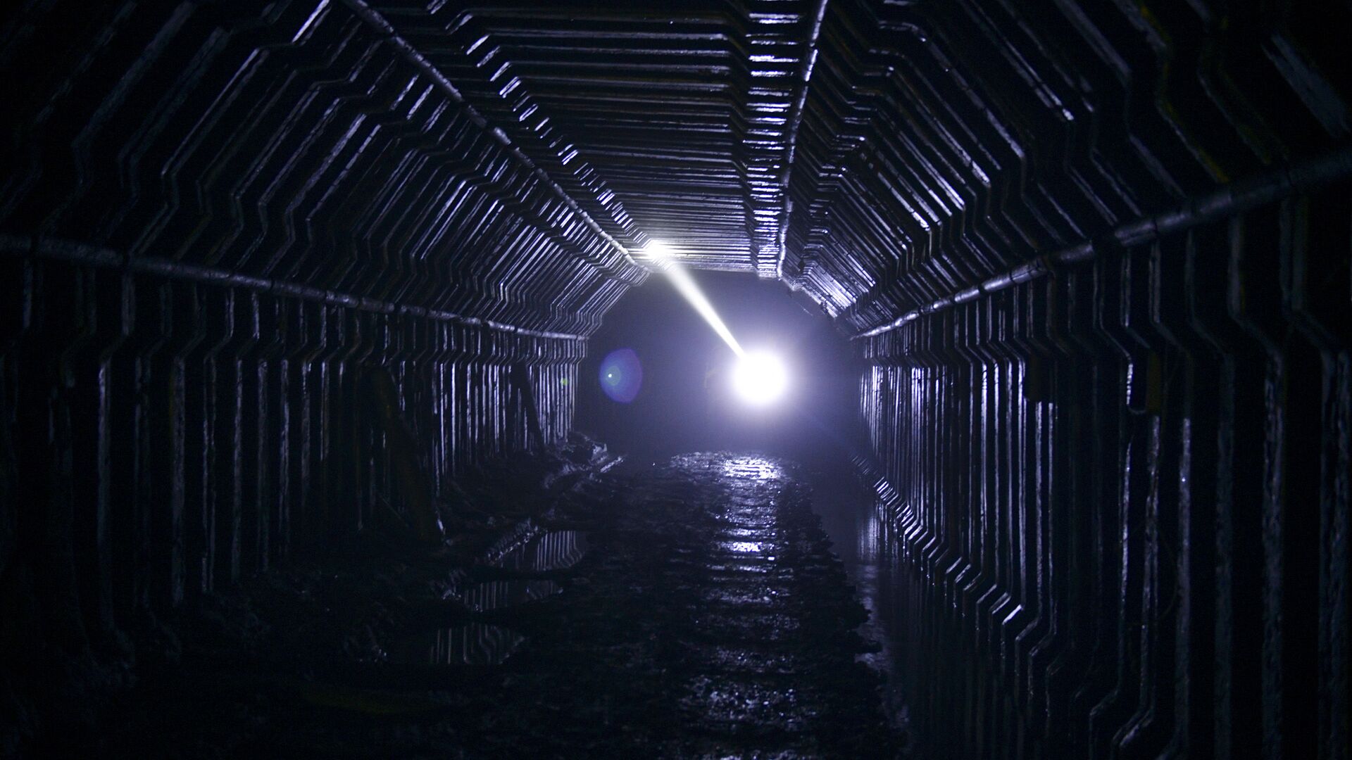 Подземная Абхазия - Штольня 8-й шахты в Акармаре - Sputnik Абхазия, 1920, 26.05.2022