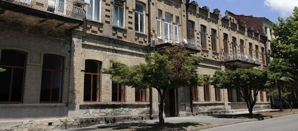 Переориентация с ремонтом: как меняют Сухумский госколледж - Sputnik Абхазия