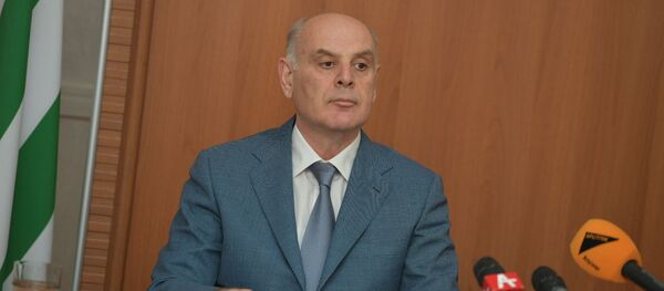 Аслан Бжания  Аслан Бжания  - Sputnik Аҧсны