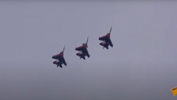 Русские витязи собрали в один строй три типа самолетов Су - Sputnik Абхазия