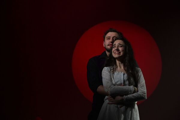 В Русском драматическом театре имени Искандера поставили спектакль Кровавая свадьба - Sputnik Абхазия